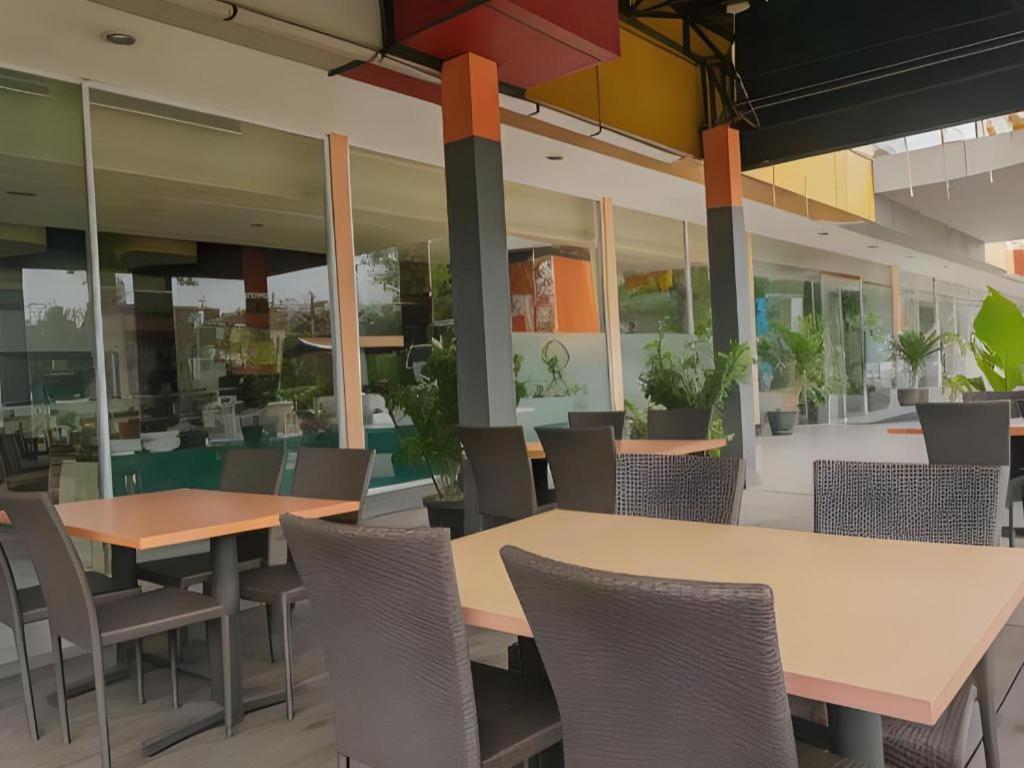 D'Arcici Hotel Cempaka Putih Τζακάρτα Εξωτερικό φωτογραφία